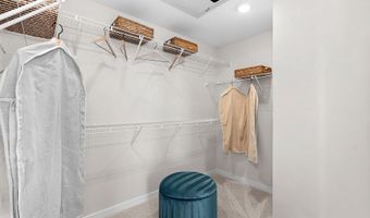 2461 MYSTIC MAROON Ter, Ashburn, VA 20147