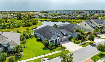 7322 PARADISO Dr, Apollo Beach, FL 33572