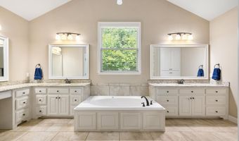 2923 Palamino Dr, Benton, AR 72015