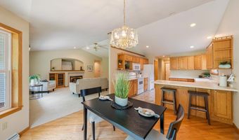 1424 E KEYSTONE Ln, Appleton, WI 54913