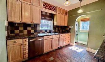 643 Orlando Ave, Akron, OH 44320