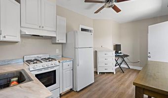 2002 Stanley Way, Escondido, CA 92027