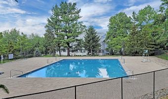 29 Encampment Dr, Bedminster, NJ 07921