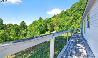 298 Wolf Xing, Bakersville, NC 28705