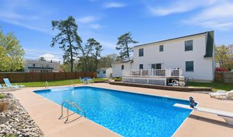 399 Trenton Ave N, Bayville, NJ 08721