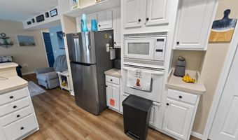 395 LAKESIDE Dr, Lewes, DE 19958