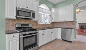 21 Hingham Ln, Barnegat, NJ 08005