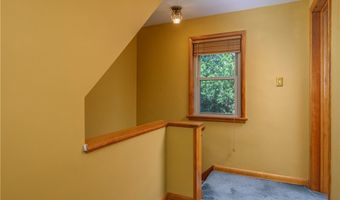 2035 Thornhill Dr, Akron, OH 44313