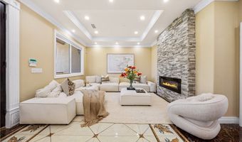 185 W Palm Dr, Arcadia, CA 91007