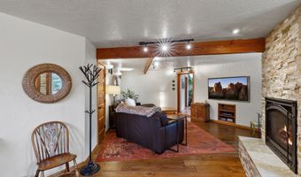 63220 Johnson Rd, Bend, OR 97703