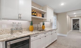 281 Lakeshore Dr, American Falls, ID 83211