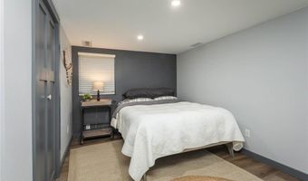 202 N Park St, Alexandria, MN 56308