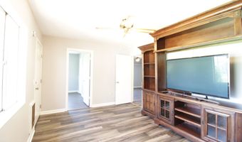136 Morris Dr, Alma, GA 31510