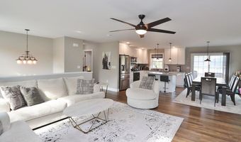 19 Virginia Ln, Bangor, ME 04401