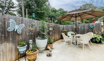 221 Cherrybark Ln, Brandon, MS 39047