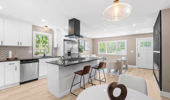 8 Andrea Dr, Alloway, NJ 07462