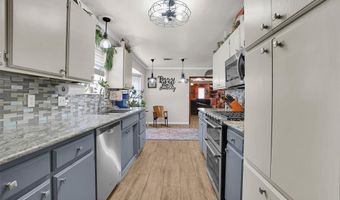 605 Comanche Trl, Altus, OK 73521