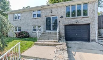 91 Curry Rd, Cranston, RI 02920