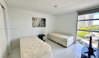 3731 N Country Club Dr 623, Aventura, FL 33180