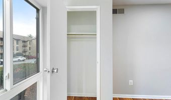 6155 EDSALL Rd B, Alexandria, VA 22304