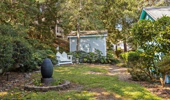 201 Hoop Pole Creek Dr, Atlantic Beach, NC 28512