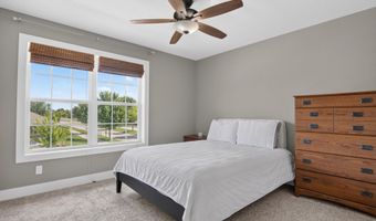 2706 Kingston Dr, Ames, IA 50010