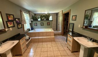 31 Woods Mills Rd, Baldwin, ME 04024