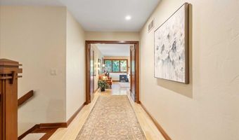 5870 Persimmon Dr, Fitchburg, WI 53711