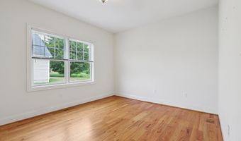 752 Matthews St, Bristol, CT 06010