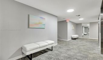 20100 W Country Club Dr 403, Aventura, FL 33180