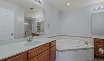 2 MARINA Dr, Bayonne, NJ 07002