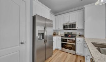 5835 Bay Village Dr 101, Athens, AL 35611