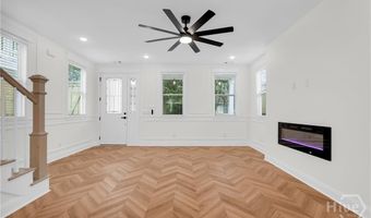 906 E 33rd St, Savannah, GA 31401