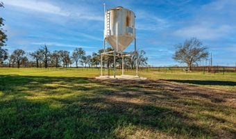 103 Hyde Lake Rd, Bennington, OK 74723