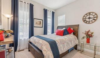 102 PHOEBE Ct, Lake Frederick, VA 22630