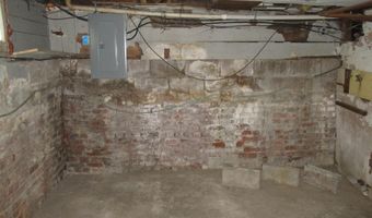 430 Bridge Ave, Alma, MI 48801