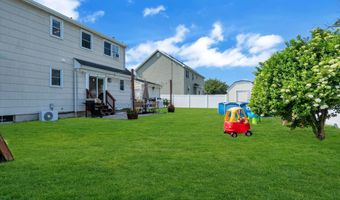 728 NEPTUNE Ave, Beachwood, NJ 08722