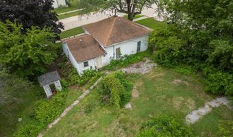 311 4Th St E, Riverside, IA 52327