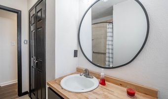 309 SW 10th St, Andrews, TX 79714