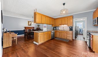 4220 Forest View Rd, Blacksburg, SC 29702