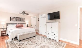180 Mesa Dr, North Kingstown, RI 02852