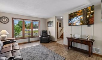 7370 158th St W, Apple Valley, MN 55124