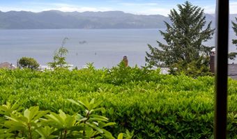 1228 11TH St, Astoria, OR 97103