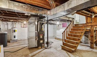 709 12th Ave, Amana, IA 52203
