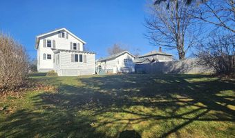 208 7th St, Bangor, ME 04401