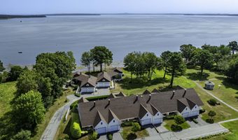 99 Dockside Ln, Belfast, ME 04915