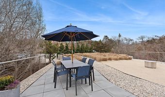 9 Ocean Ln, Amagansett, NY 11930