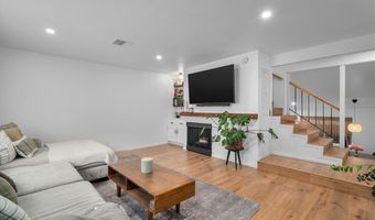 5465 Newcastle Ave 6, Encino, CA 91316