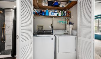 100 Dundee Ct, Aberdeen, NJ 07747