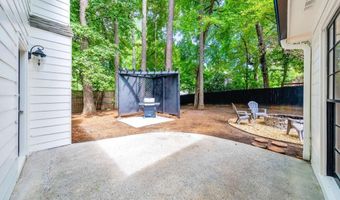 4929 Willow Crk, Woodstock, GA 30188